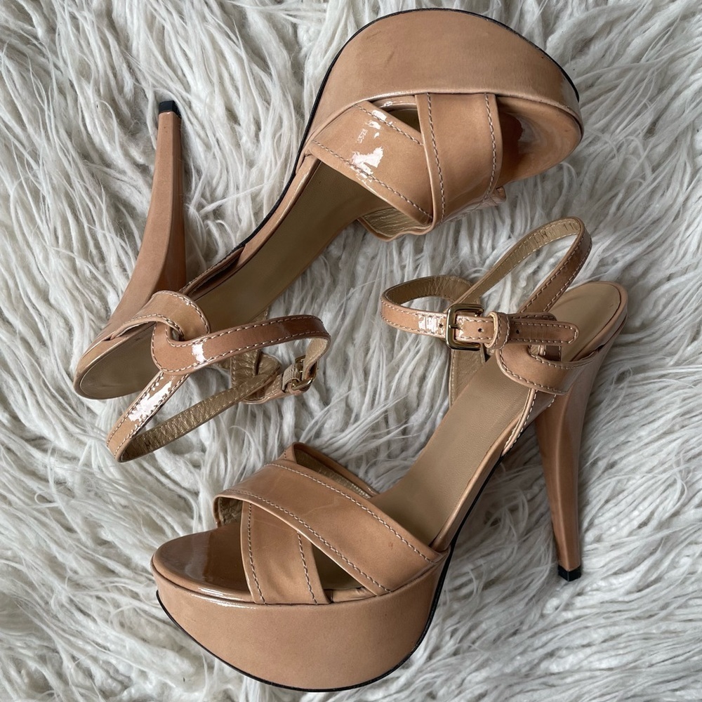 Stuart Weitzman Nexus Open Toe Patent Leather Nude Platform Heeled Sandals Sz 9